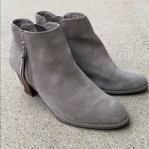 Vionic Sterling Bootie - Hardly Worn